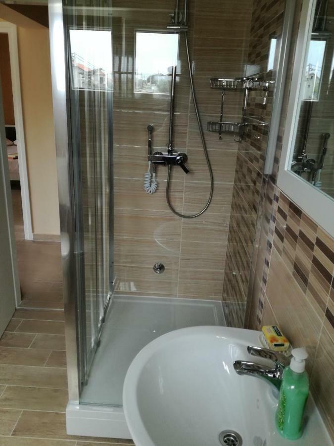 Feel Good Apartment Mundanije المظهر الخارجي الصورة